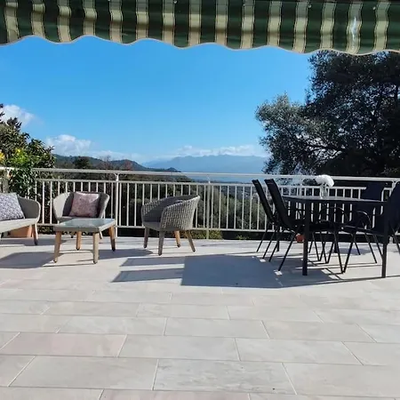 Rez De Villa, Et Sa Terrasse A Lägenhet *